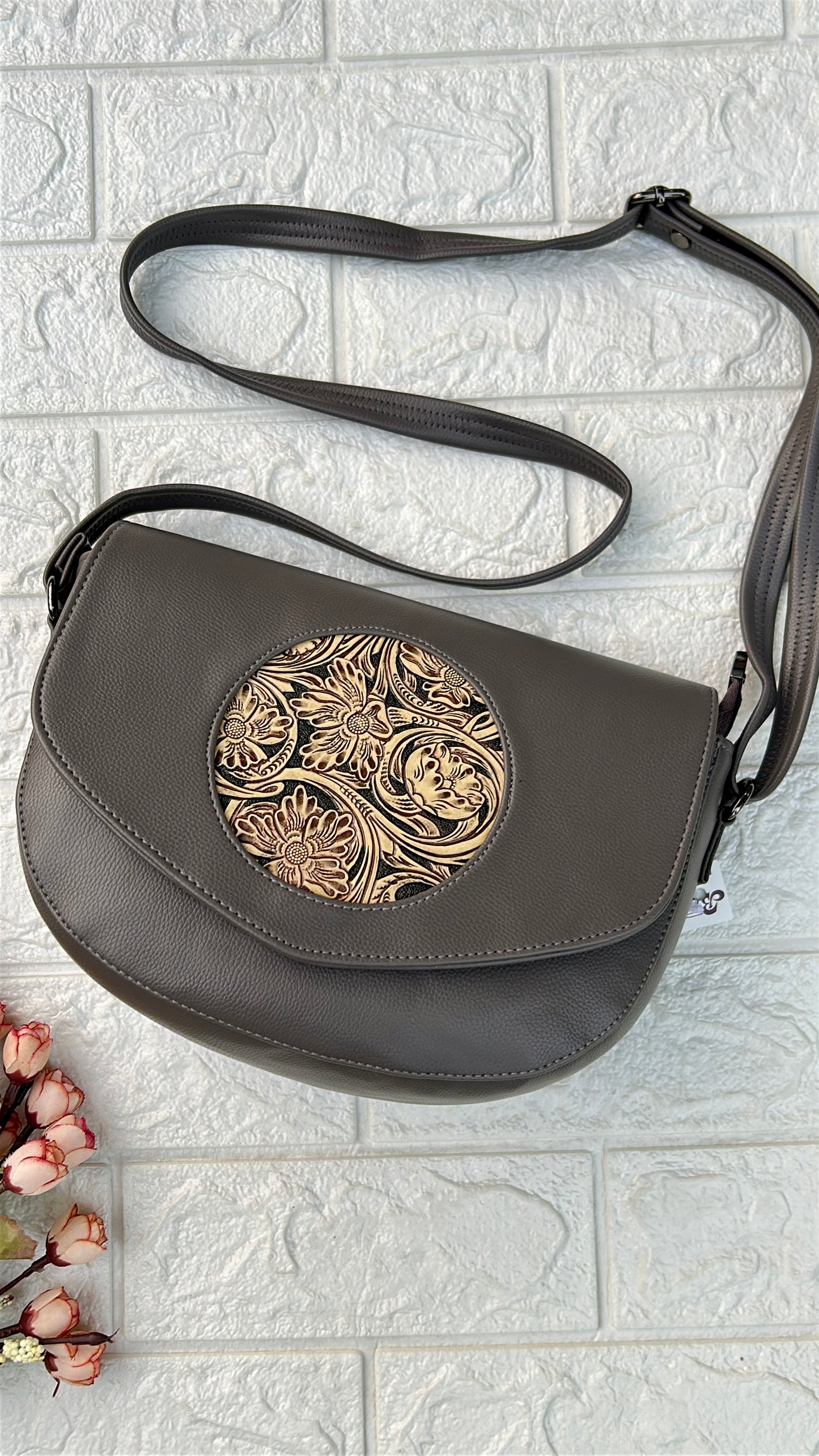 Kyra Sling Bag