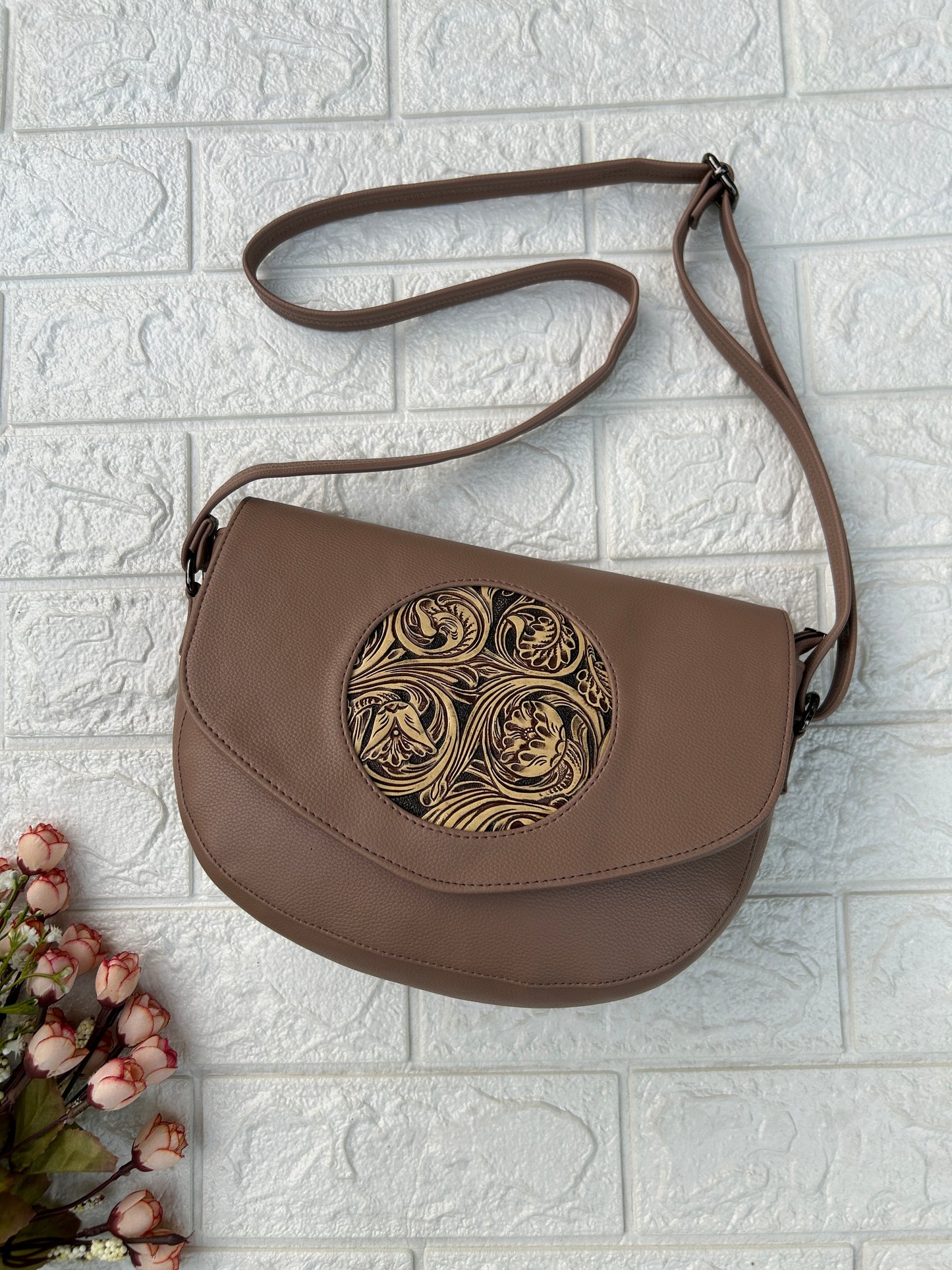 Kyra Sling Bag